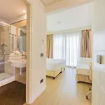 Hotel Viareggio 4*