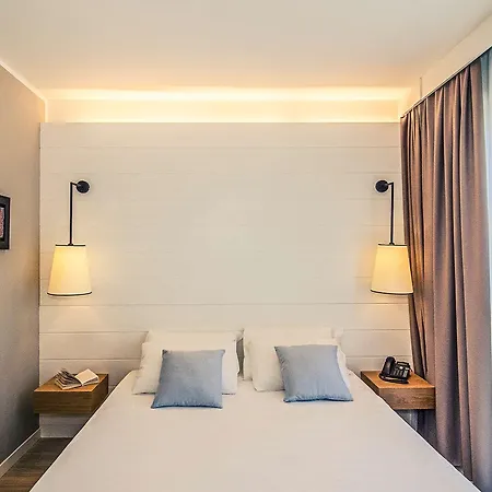 酒店 美居维亚雷焦酒店 4*