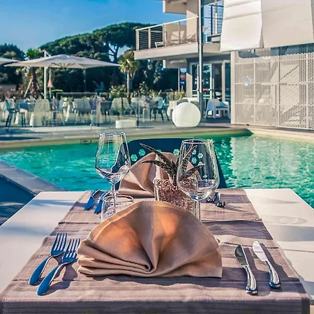 酒店 美居维亚雷焦酒店