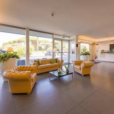 酒店 美居维亚雷焦酒店